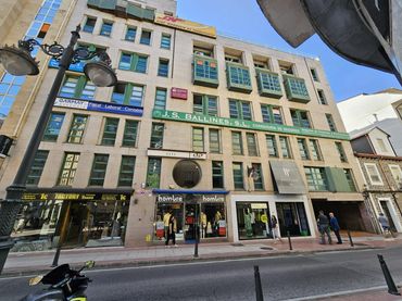 Bureau avec ascenseur à louer à Centro