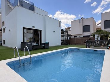 Maison avec piscine à vendre à Nueva Torrevieja - Aguas Nuevas