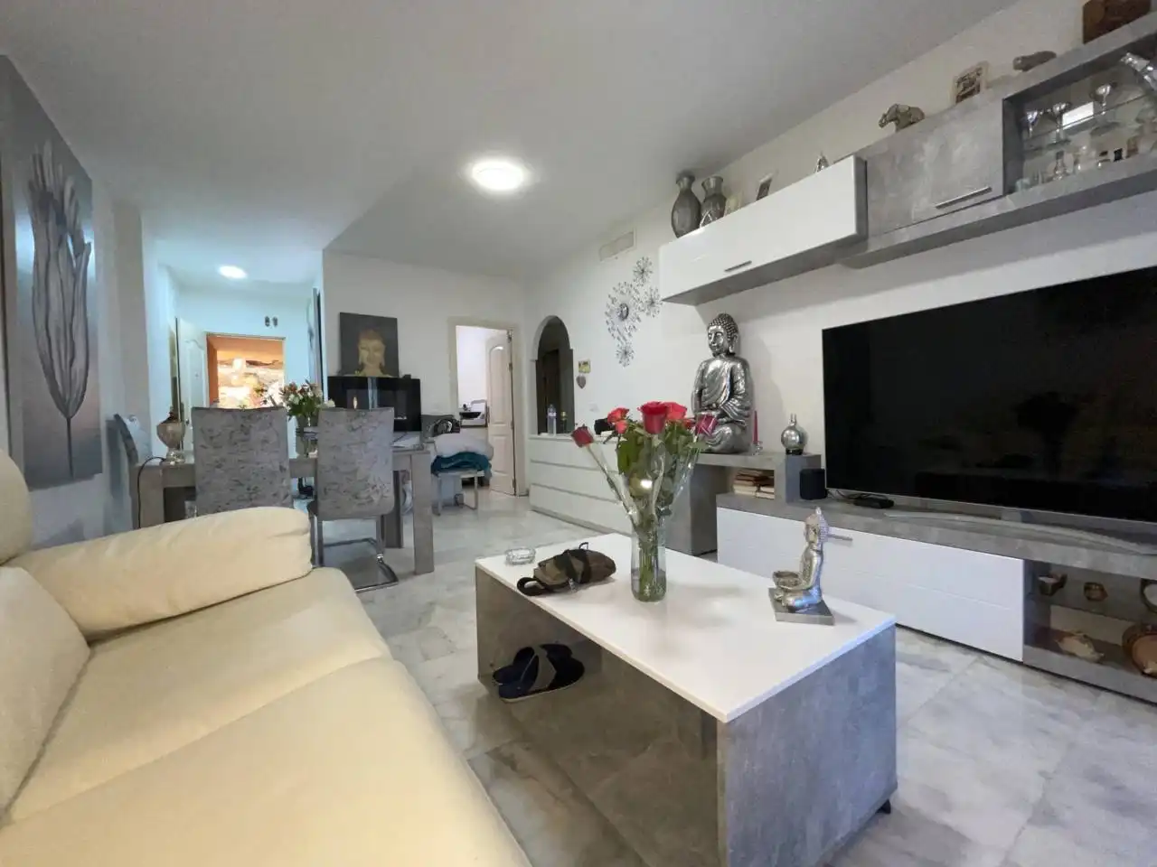 Sala de estar de Piso en venta en Marbella con Aire acondicionado, Calefacción y Terraza