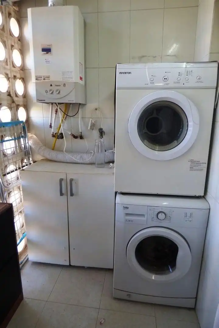 Küche von Wohnung zum Verkauf in Alicante / Alacant mit Klimaanlage, Heizung und Privatgarten