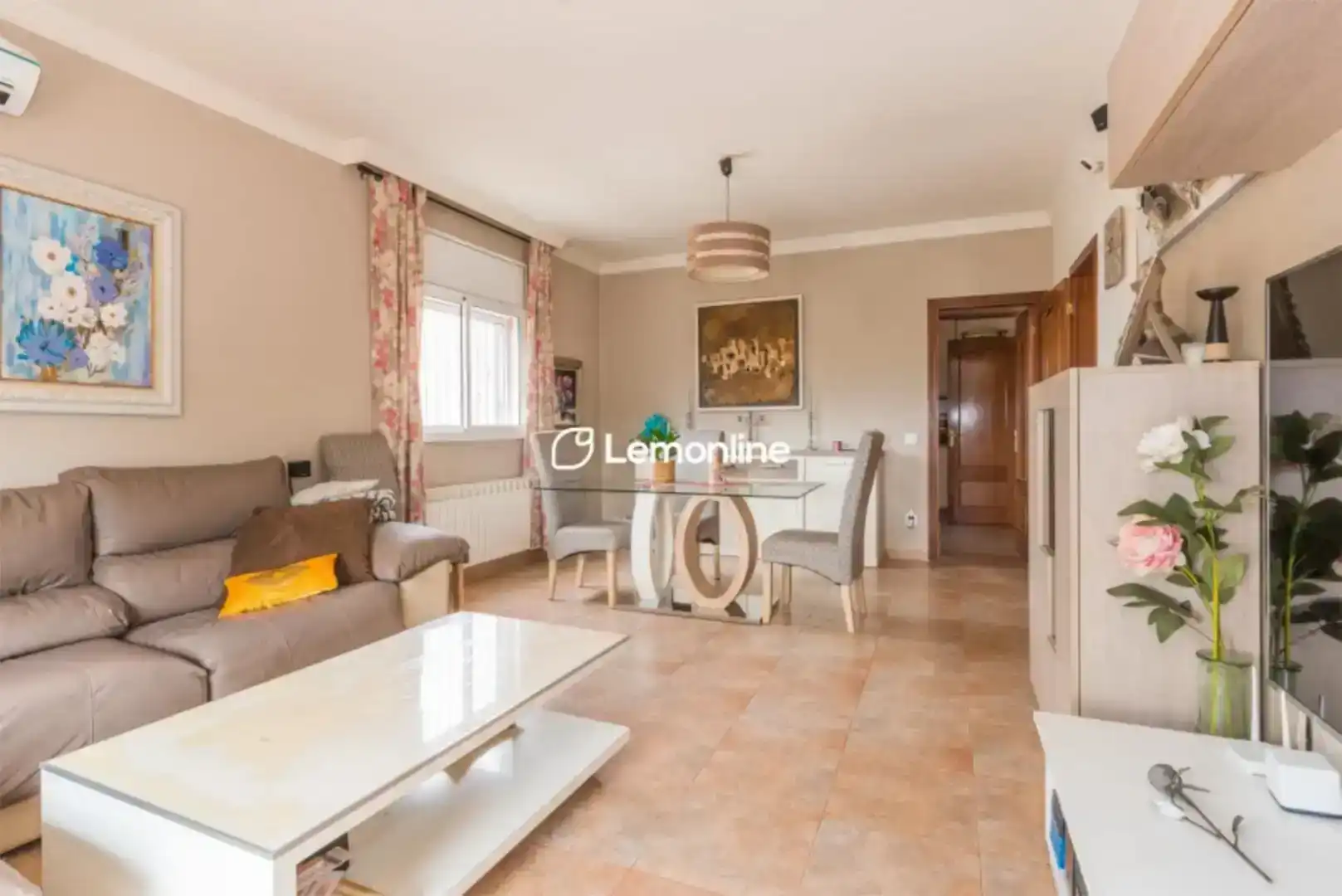 Sala d'estar de Casa o xalet en venda en Calafell amb Aire condicionat