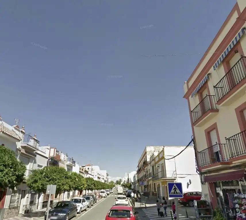 Casa en venda a Calle AZUCENA