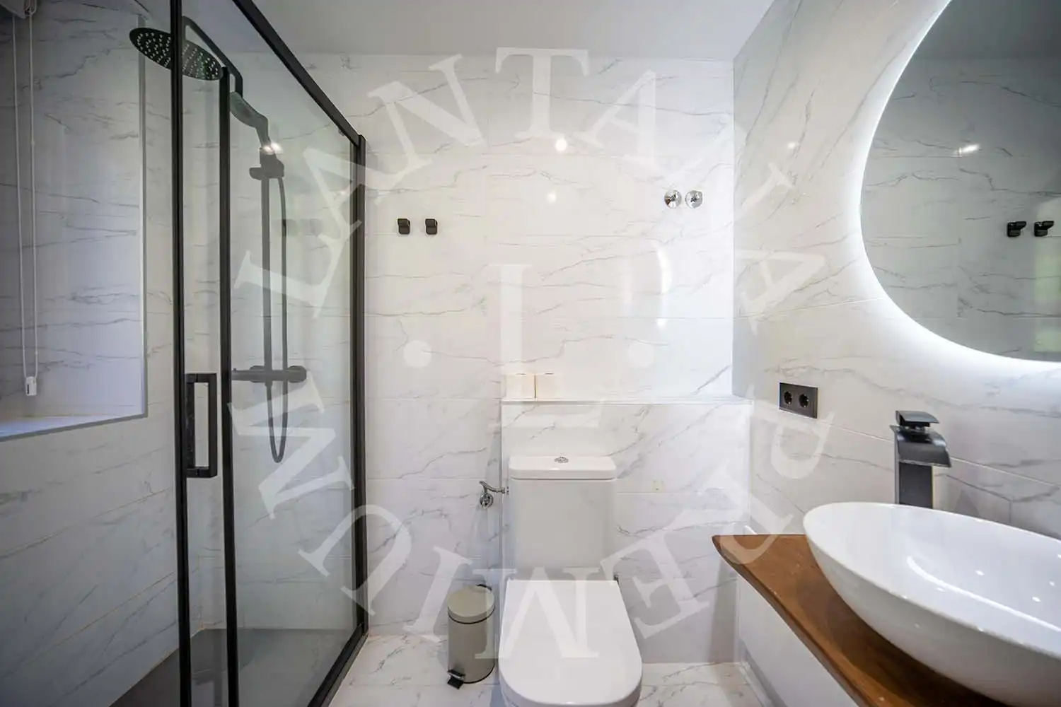 Baño de Casa adosada en venta en Naut Aran con Calefacción, Jardín privado y Terraza