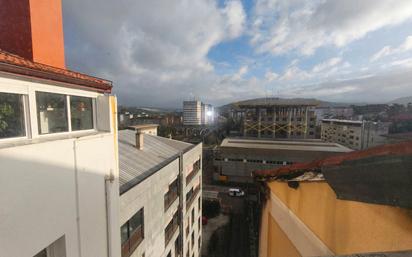 Vista exterior de Pis en venda en Ourense Capital  amb Calefacció, Parquet i Forn