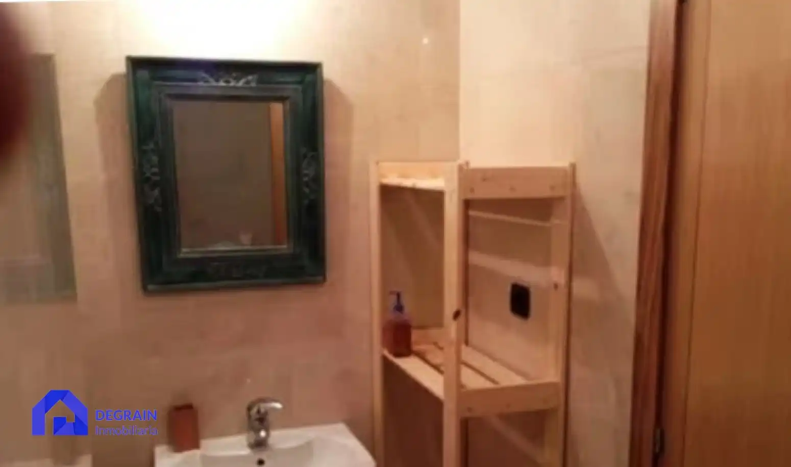 Bany de Pis en venda en Oviedo 