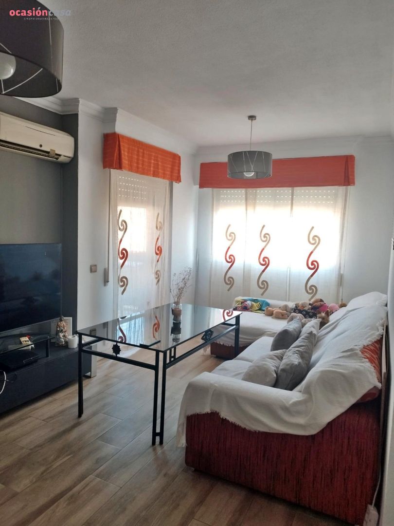 Sala d'estar de Pis en venda en  Córdoba Capital amb Aire condicionat, Terrassa i Piscina comunitària