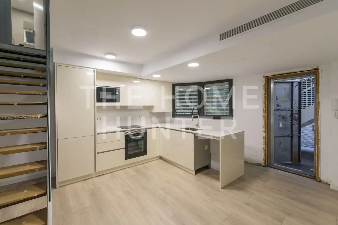 Piso con terraza en venta en CL BALLESTER, imagen 3