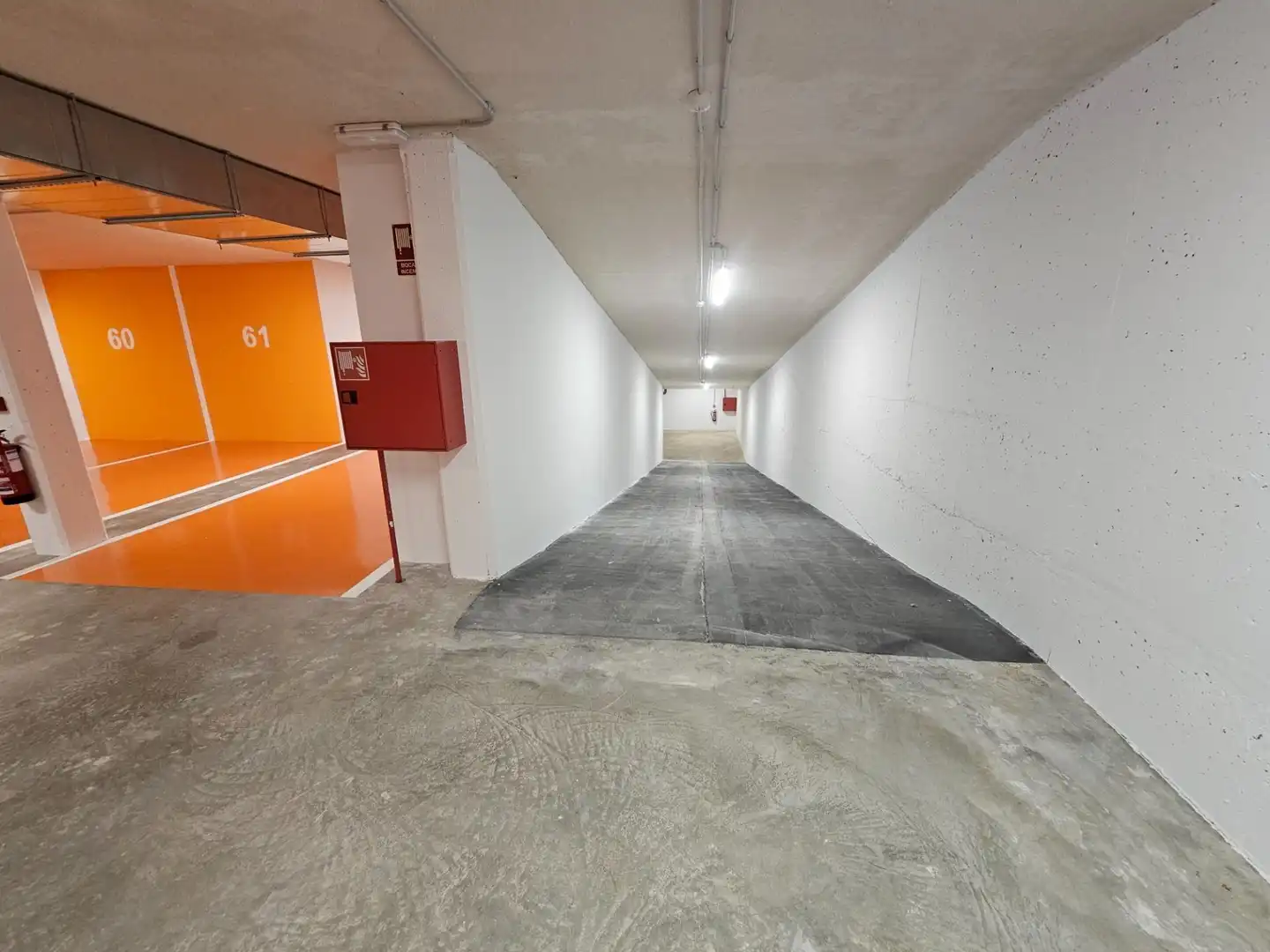 Parking de Piso en venta en Castellón de la Plana / Castelló de la Plana con Aire acondicionado, Calefacción y Terraza