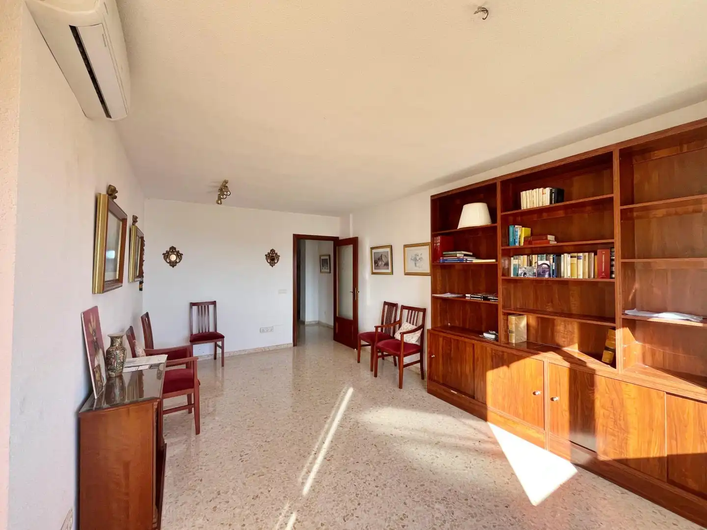Sala de estar de Piso en venta en Rincón de la Victoria con Aire acondicionado, Terraza y Piscina comunitaria