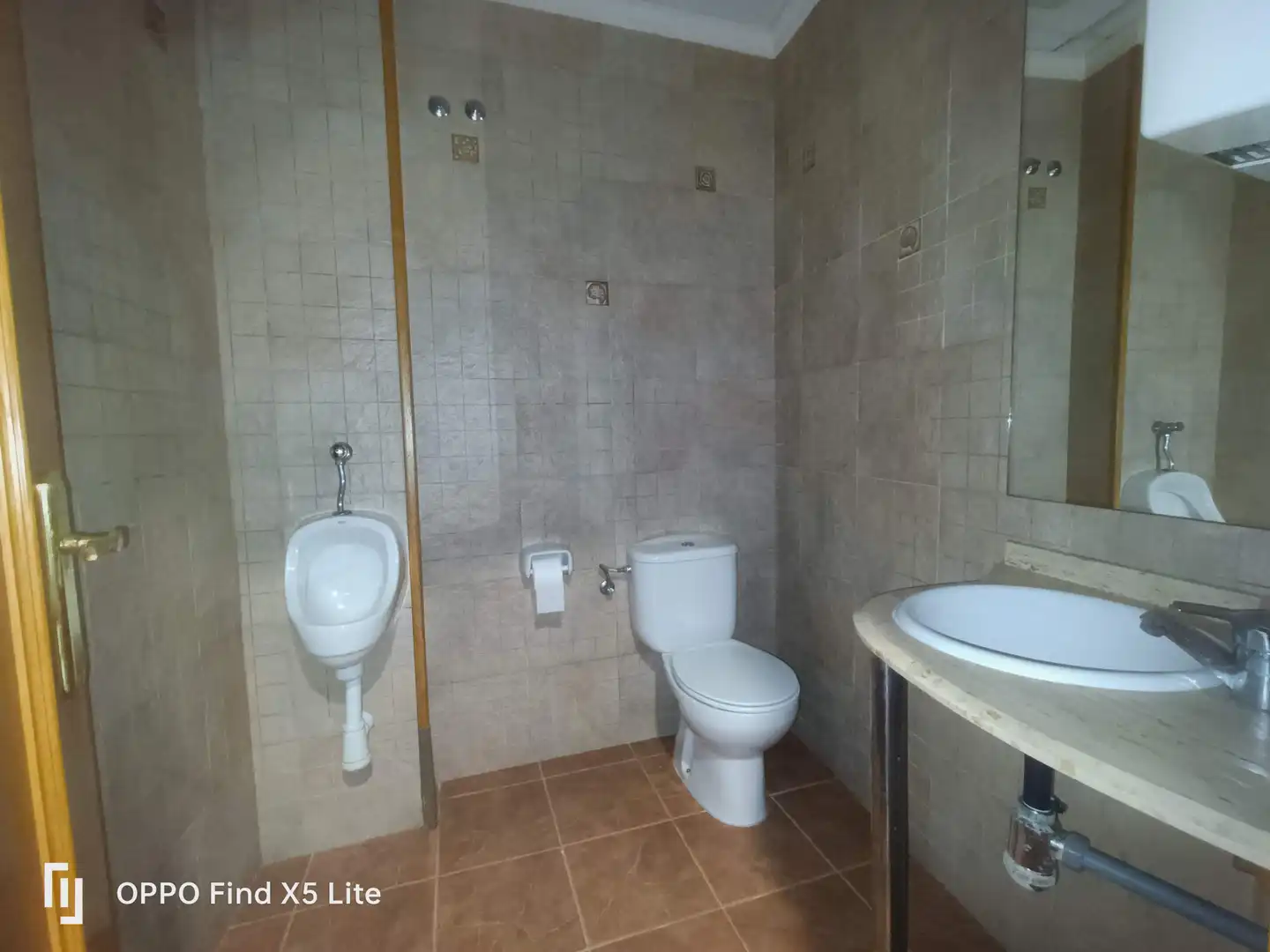 Baño de Local en venta en Castellón de la Plana / Castelló de la Plana con Amueblado