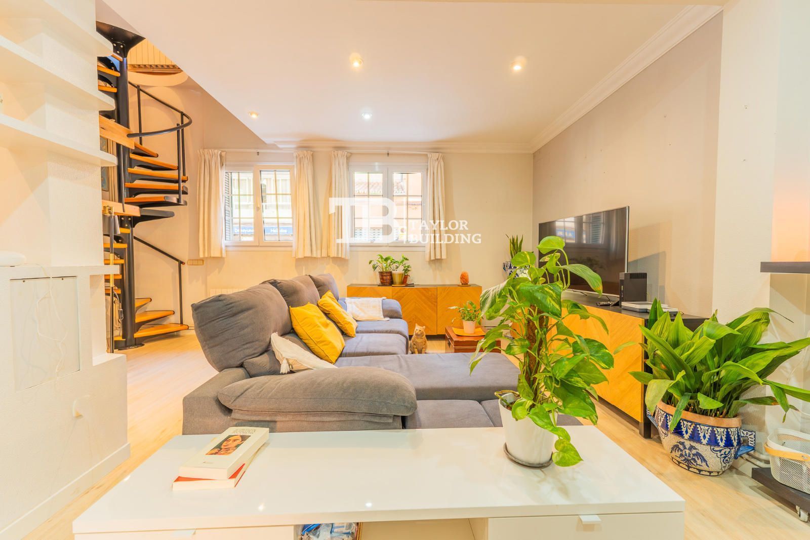 Sala d'estar de Dúplex en venda en  Palma de Mallorca amb Aire condicionat, Calefacció i Parquet