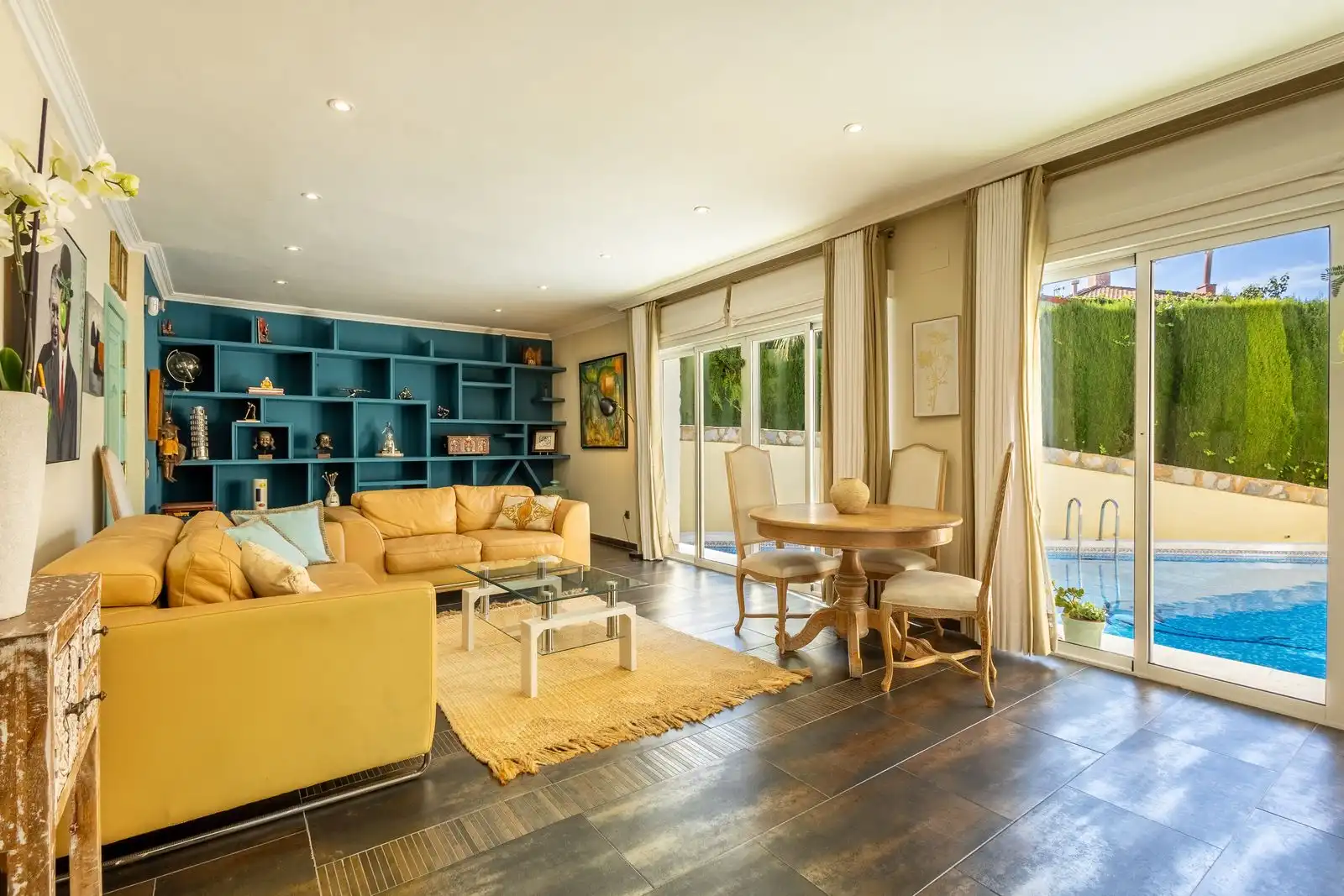 Living room of Houses for sale in Almoradí  with Private garden, Terrace and Swimming Pool