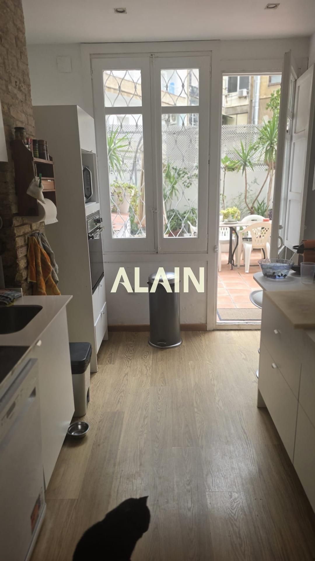 Garden of Flat for sale in  Valencia Capital  with Air Conditioner, Heating and Parquet flooring