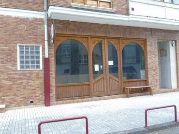 Local comercial de lloguer a Calle CORREOS