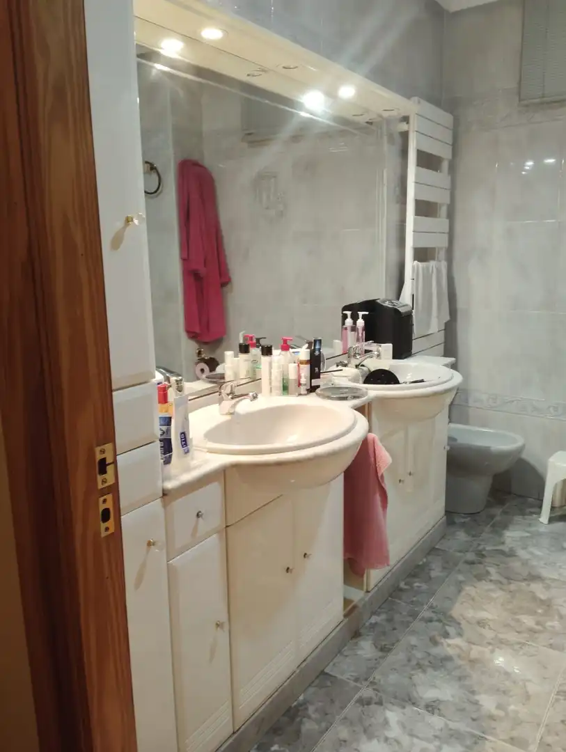 Baño de Piso en venta en Agost con Aire acondicionado, Trastero y Horno