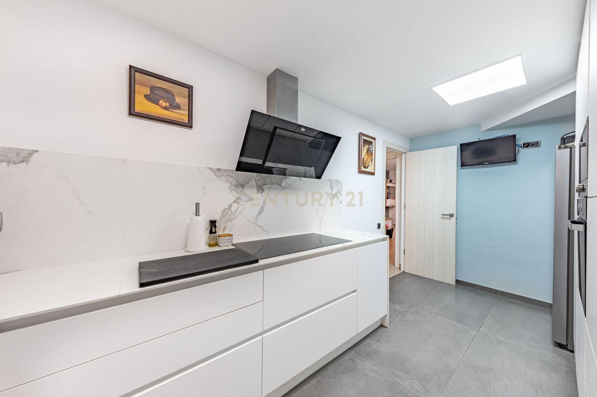 Kitchen of Flat for sale in Castelldefels