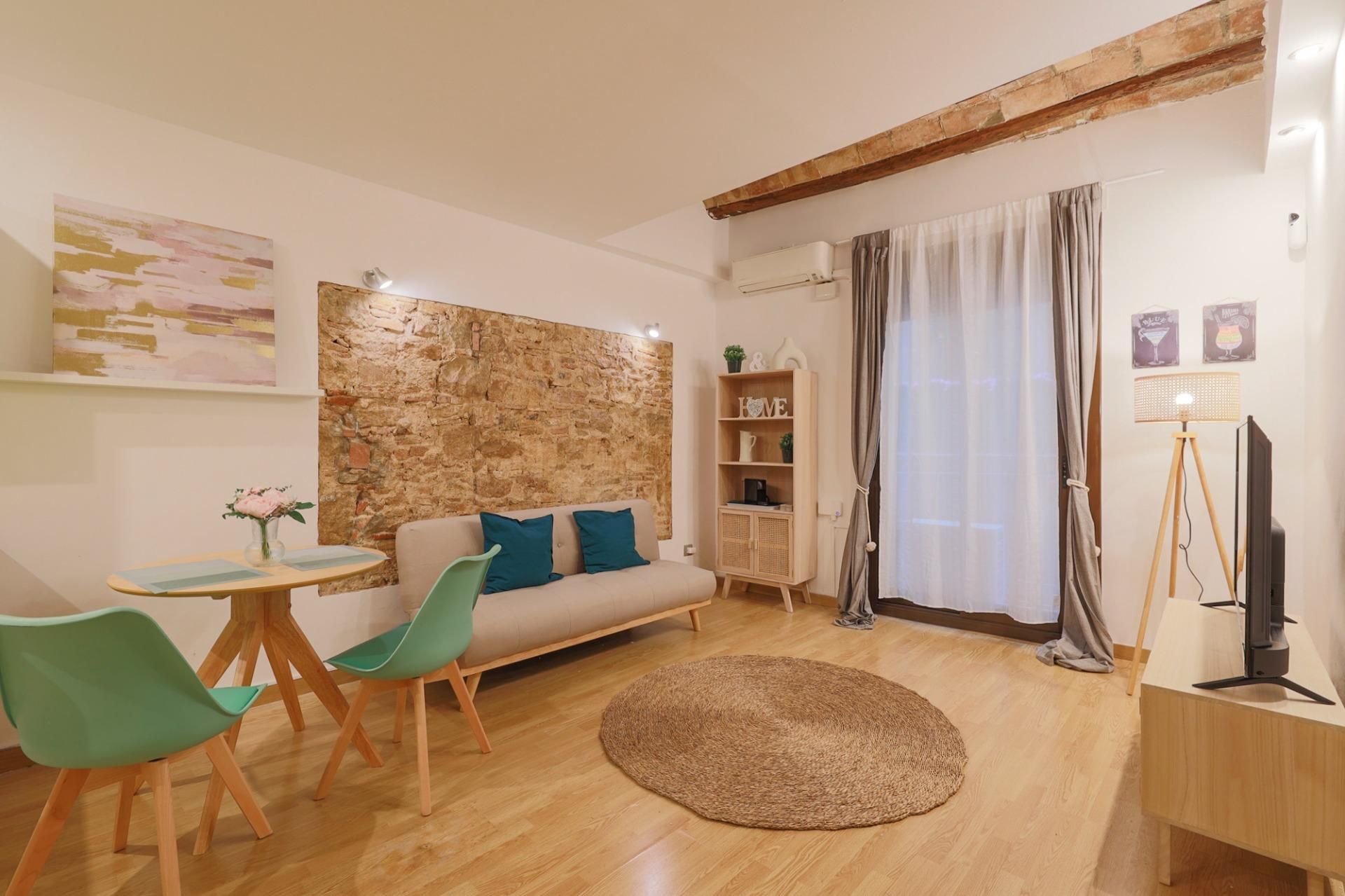 Living room of Flat to rent in  Barcelona Capital  with Heating, Terrace and Balcony