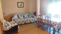 Sala d'estar de Apartament en venda en Villaquilambre amb Calefacció, Parquet i Terrassa
