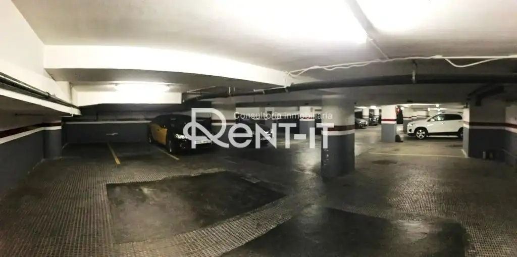 Parkplatz von Garage zum Verkauf in Barcelona