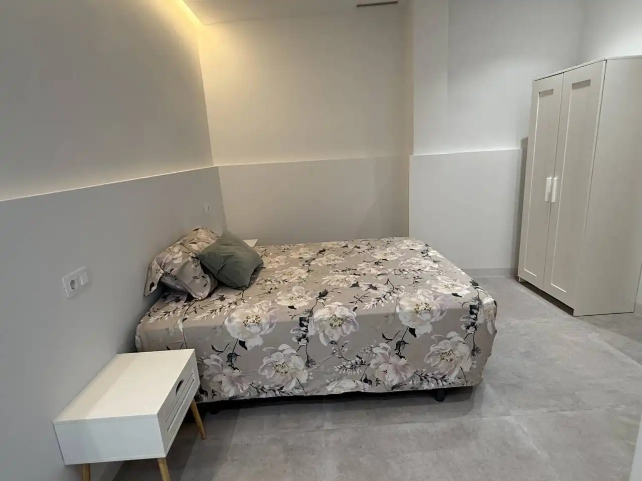 Dormitori de Loft de lloguer en Elche / Elx amb Aire condicionat i Moblat