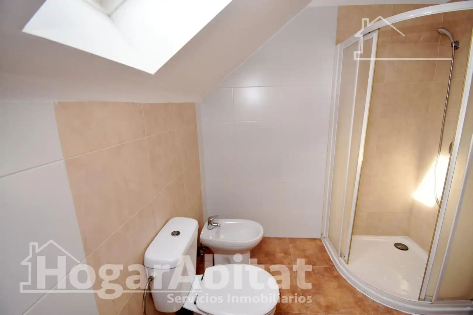 Baño de Piso en venta en Alzira con Alarma