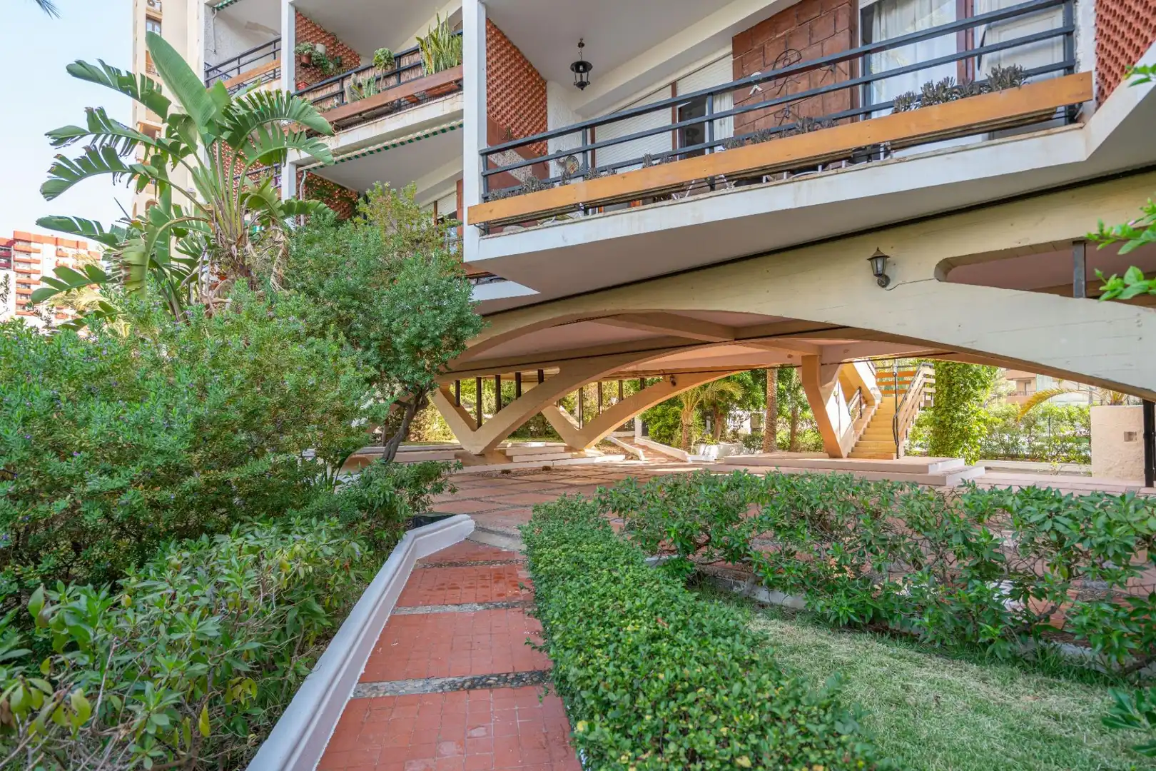 Exterior view of Apartments for rent in Roquetas de Mar  with Furnished and Balcony