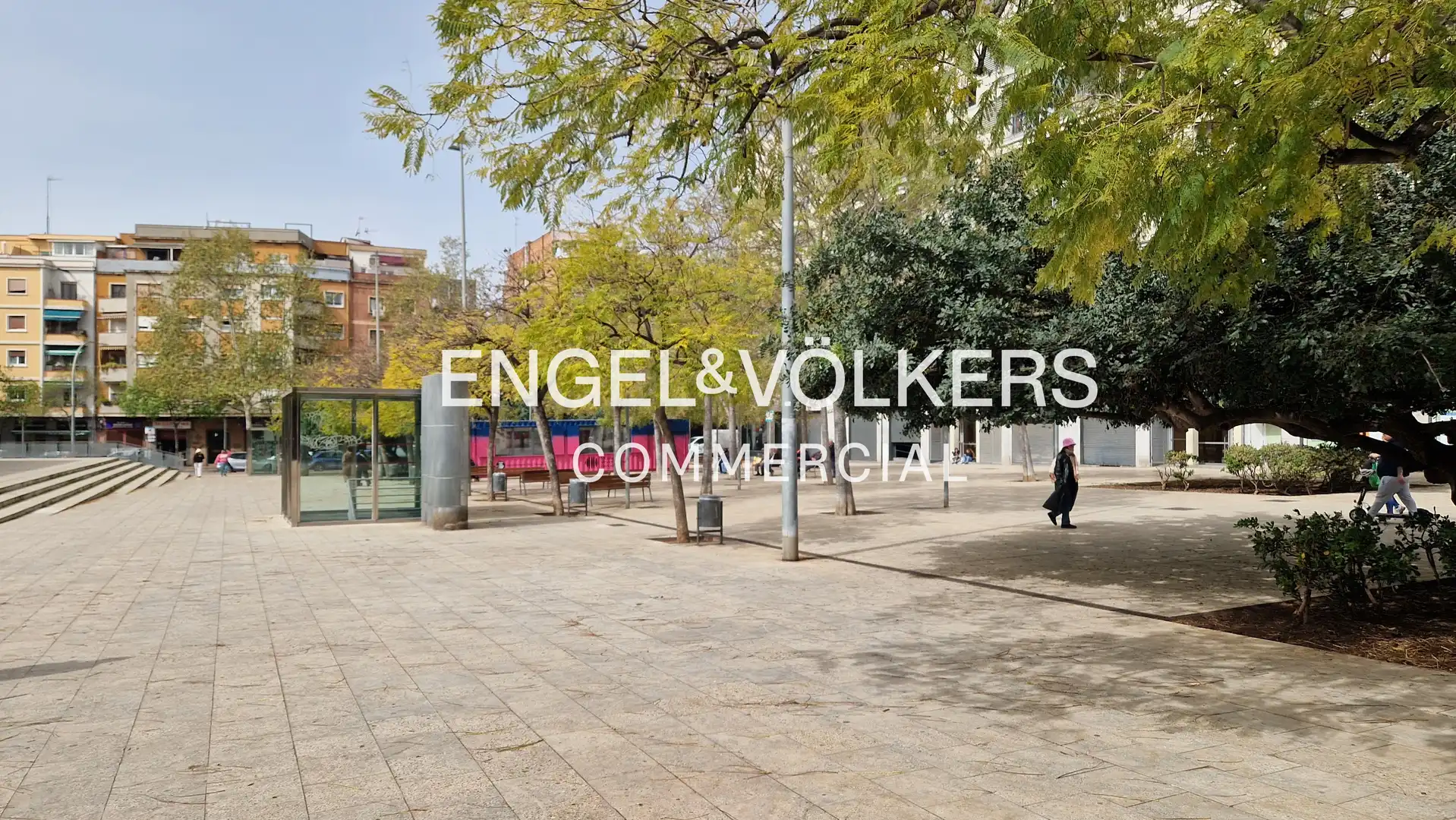 Buildings for sale in Collblanc