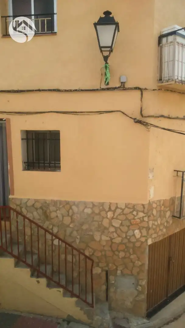 Vista exterior de Edifici en venda en Valdemoro-Sierra