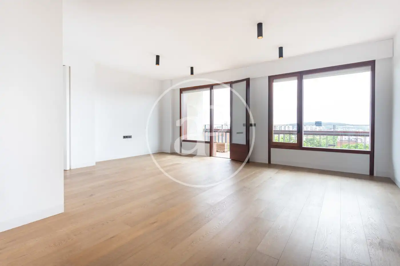 Sala de estar de Piso de alquiler en Barcelona con Aire acondicionado, Calefacción y Jardín privado