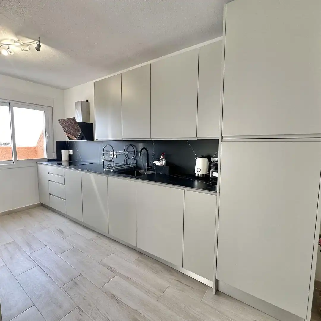 Cocina de Piso en venta en Marbella con Terraza