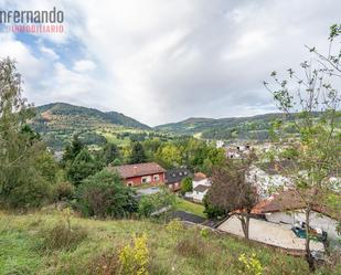 Pis en venda en Los Corrales de Buelna  amb Calefacció, Terrassa i Traster