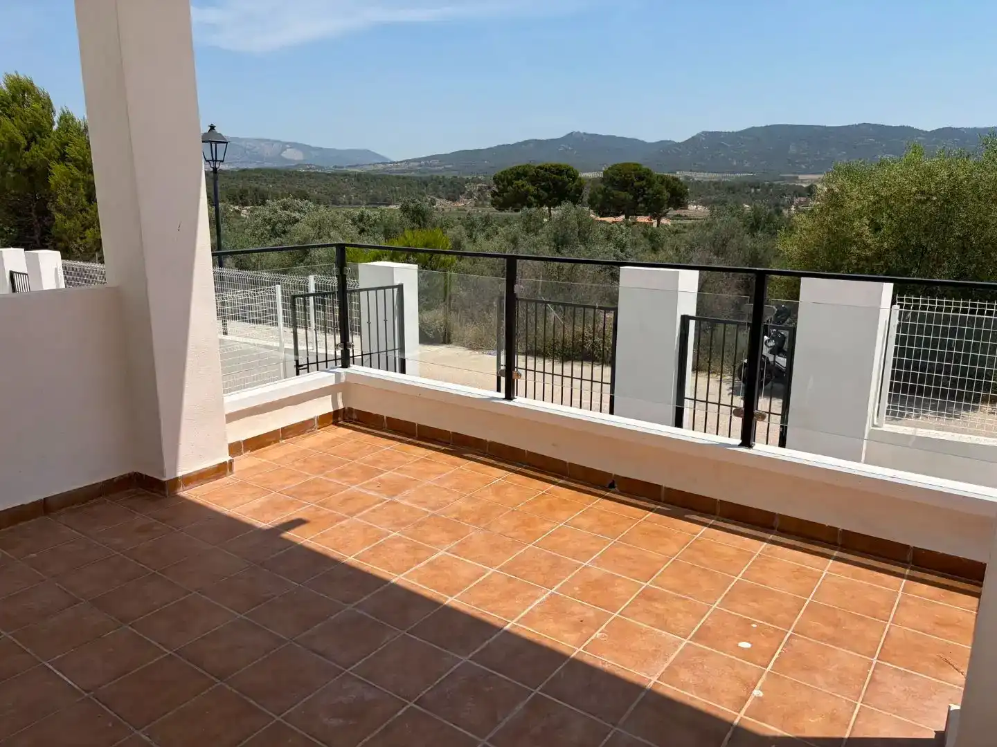 Terrassa de Casa o xalet en venda en Castalla amb Aire condicionat, Jardí privat i Piscina