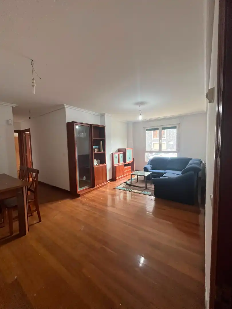 Wohnzimmer von Wohnung zum Verkauf in Voto mit Heizung, Abstellraum und Möbliert