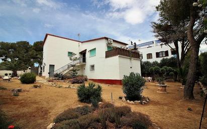 Vista exterior de Casa o xalet en venda en Torredembarra amb Aire condicionat, Calefacció i Jardí privat