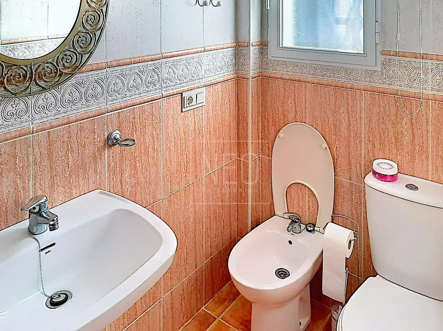 Baño de Casa o chalet en venta en Cúllar Vega con Aire acondicionado, Calefacción y Jardín privado