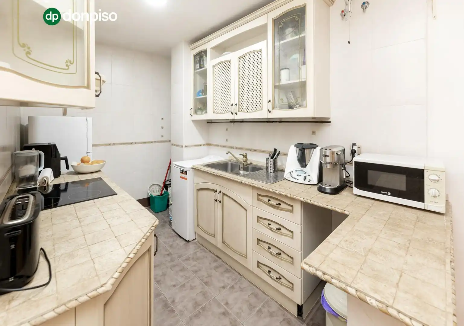 Apartament amb terrassa en venda a Calle COMENDADORAS DE SANTIAGO 9, imagen 10