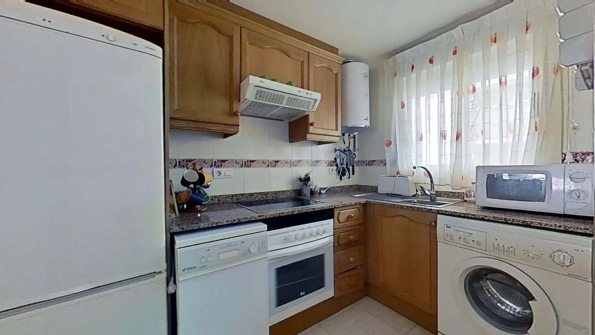 Kitchen of Flat for sale in Oropesa del Mar / Orpesa  with Air Conditioner, Heating and Terrace