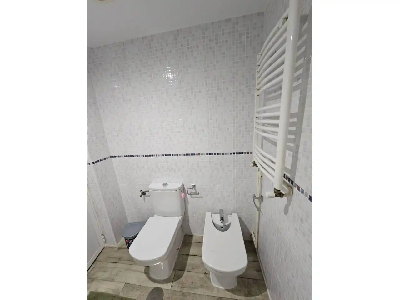 Badezimmer von Wohnung zum Verkauf in Alicante / Alacant mit Klimaanlage, Möbliert und Balkon