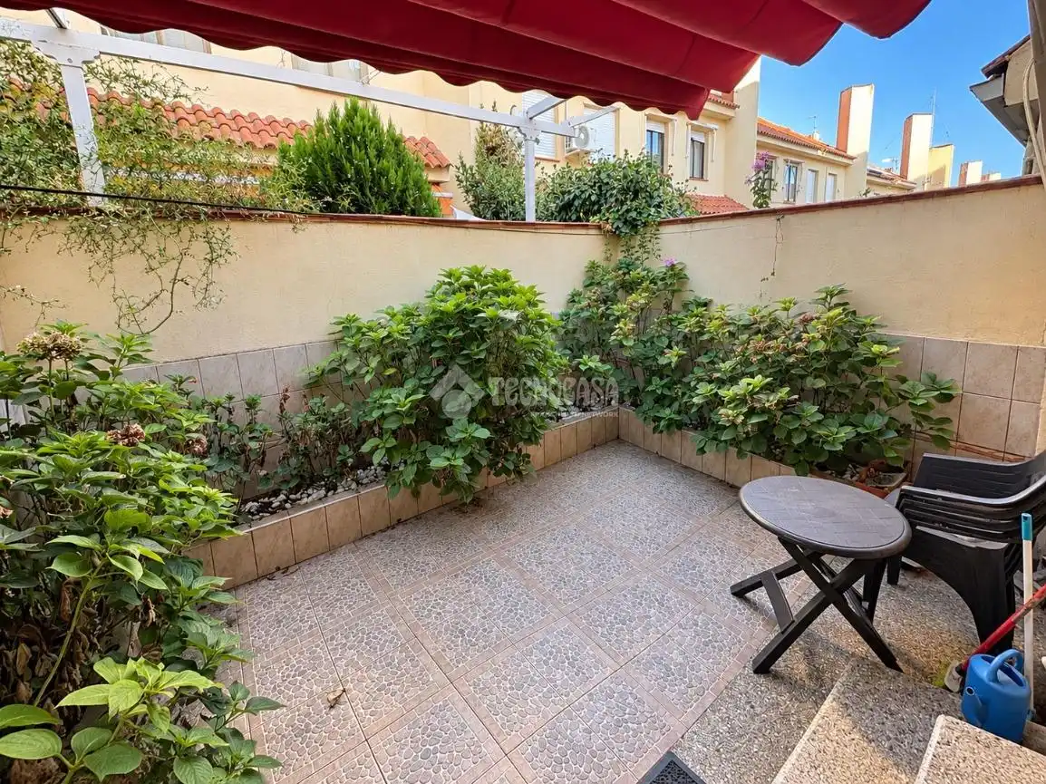Casa pareada con jardín en venta en Casco Antiguo, imagen 12