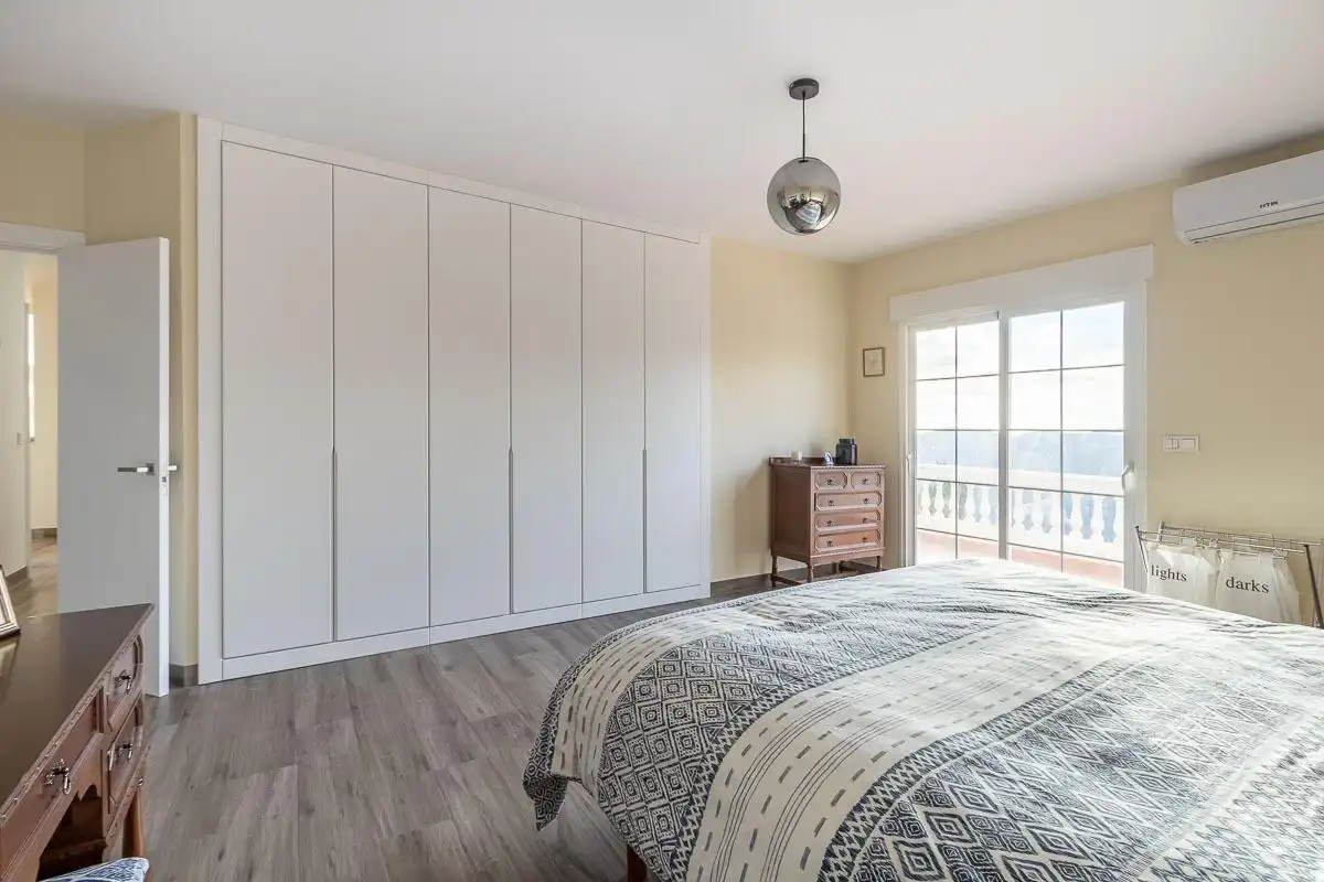 Habitación de Casa o chalet en venta en Jete con Aire acondicionado, Calefacción y Jardín privado