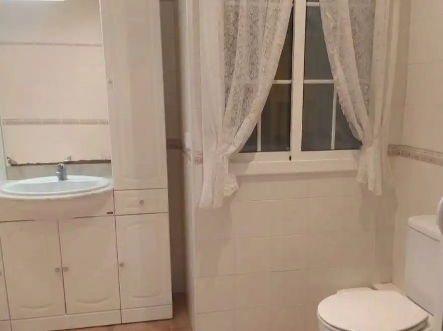 Baño de Casa adosada en venta en Abrera, Barcelona