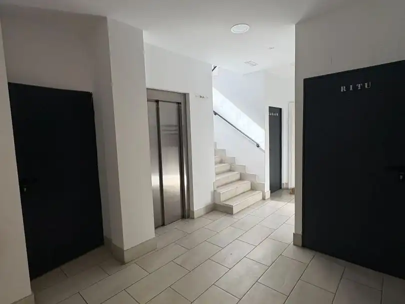 Flat with lift for sale in Francisca Armada 25, imagen 5