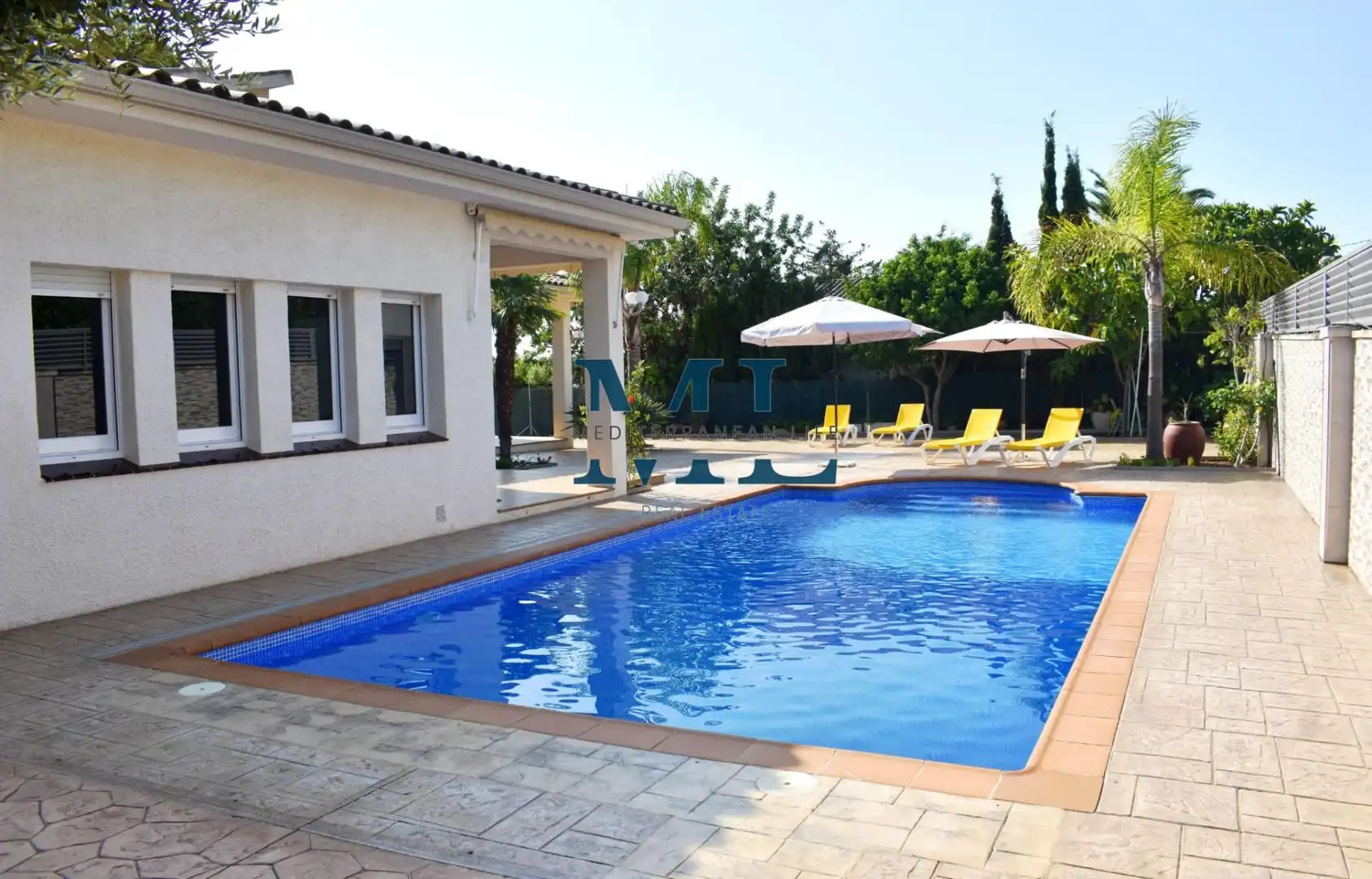 Swimming pool of Houses for sale in Roda de Berà  with Heating and Swimming Pool
