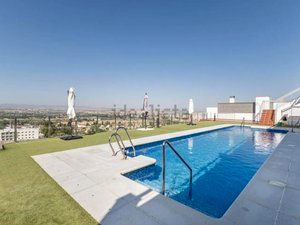 Swimming pool of House or chalet to rent in  Granada Capital  with Air Conditioner, Heating and Terrace