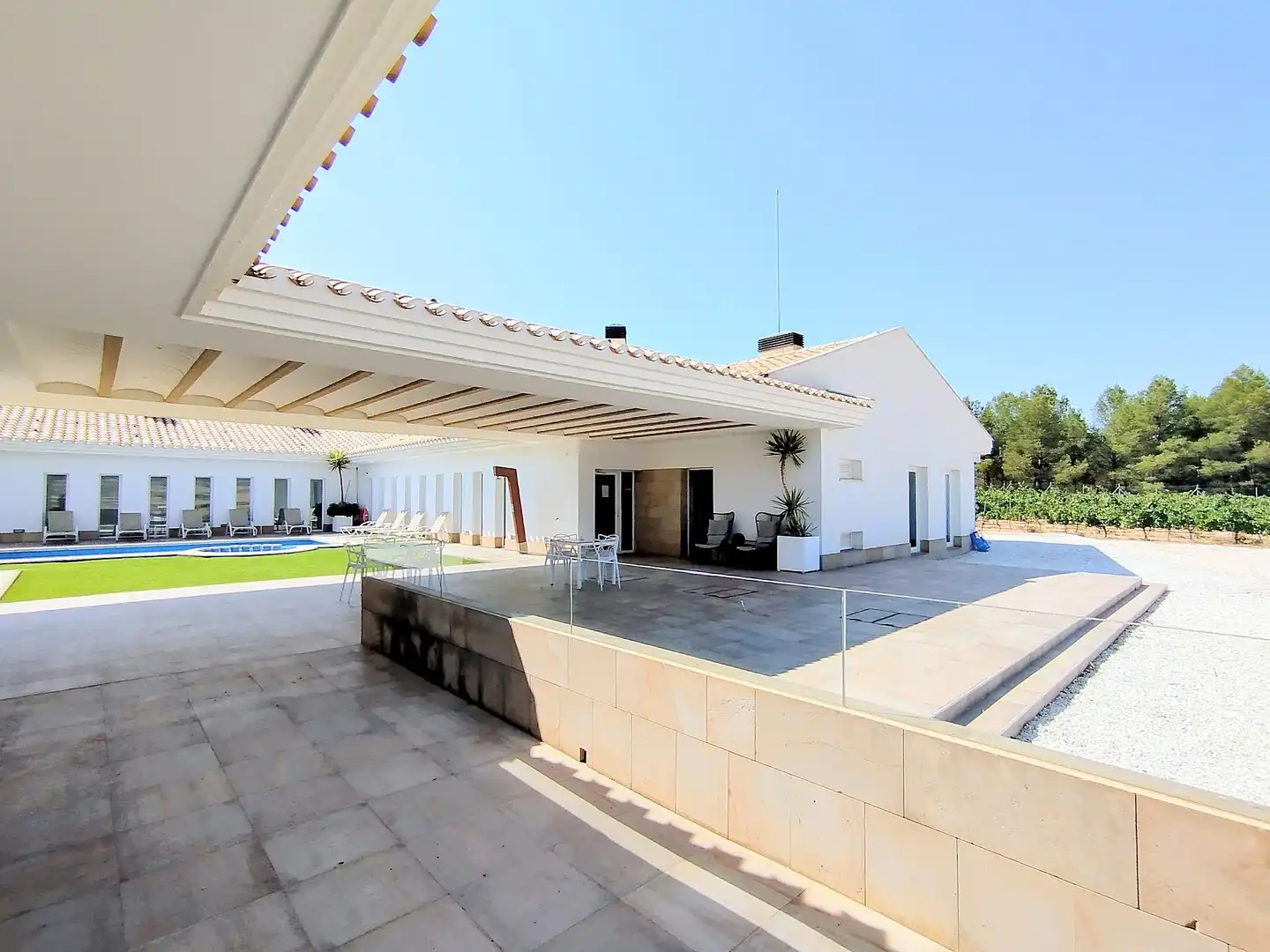 Vista exterior de Finca rústica en venda en Yecla amb Aire condicionat i Terrassa