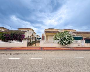Vista exterior de Casa o xalet en venda en Algorfa amb Calefacció, Jardí privat i Terrassa