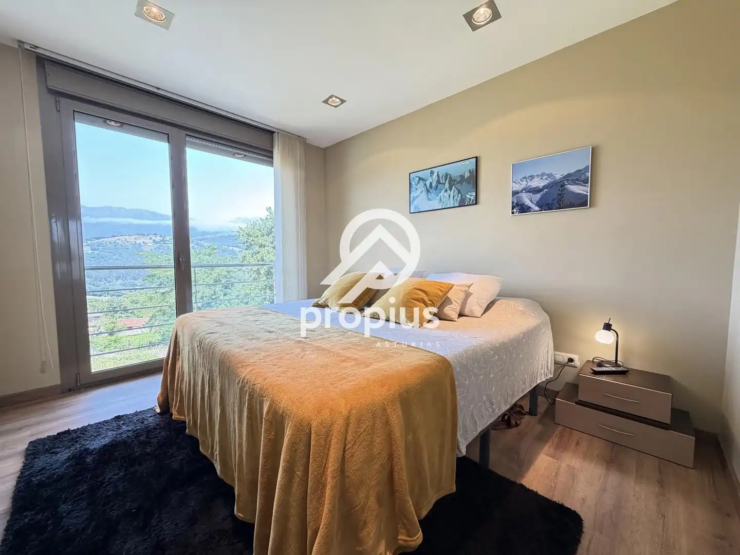 Habitación de Casa o chalet en venta en Cangas de Onís con Calefacción, Terraza y Trastero