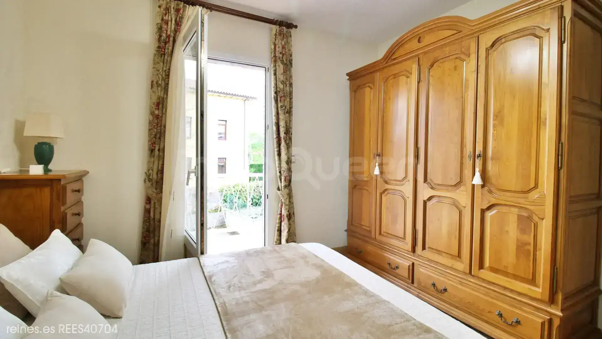 Habitación de Casa adosada en venta en Penagos con Jardín privado, Terraza y Amueblado