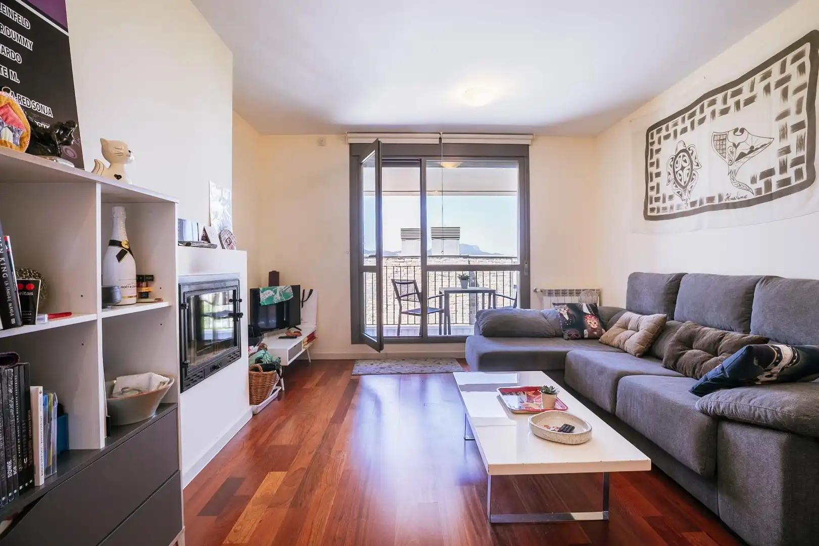 Sala de estar de Piso en venta en Sabiñánigo con Calefacción, Jardín privado y Terraza