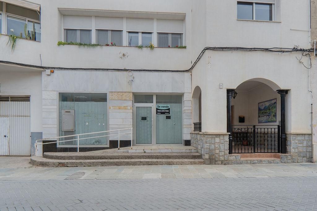 Vista exterior de Local en venda en Ceutí